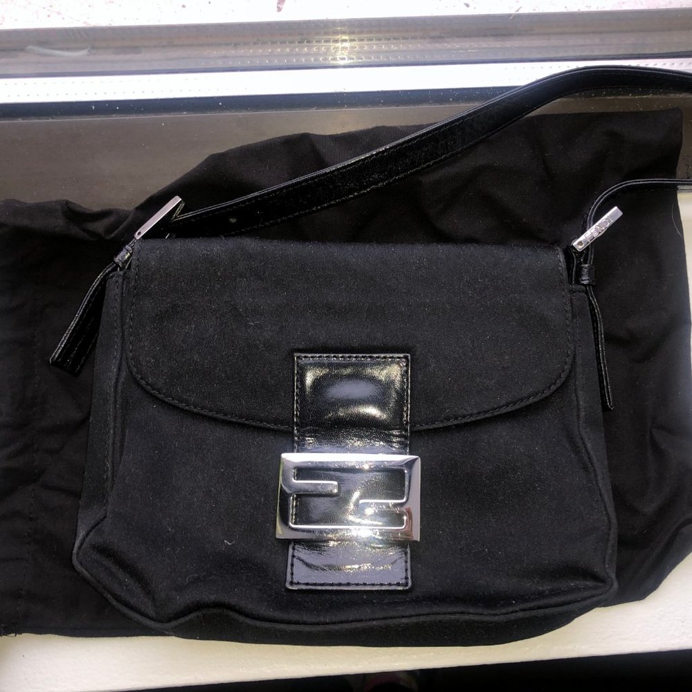 SOLD ♥Authentic Vintage Fendi Shoulderbag - Picture 10 of 15